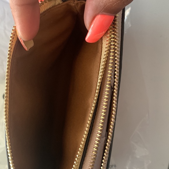 Colorblock Coach Wallet - Picture 4 of 6